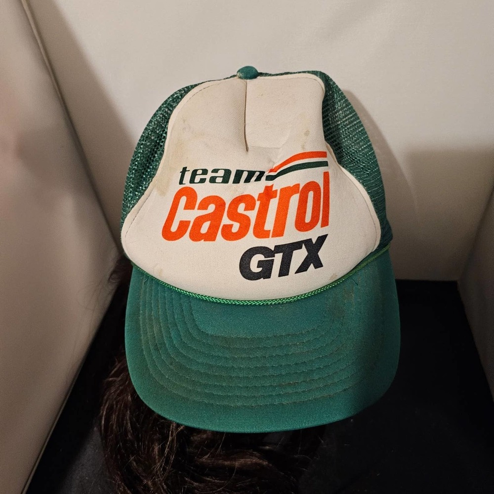 Vintage  80s trucker hat team Castrol Gtx